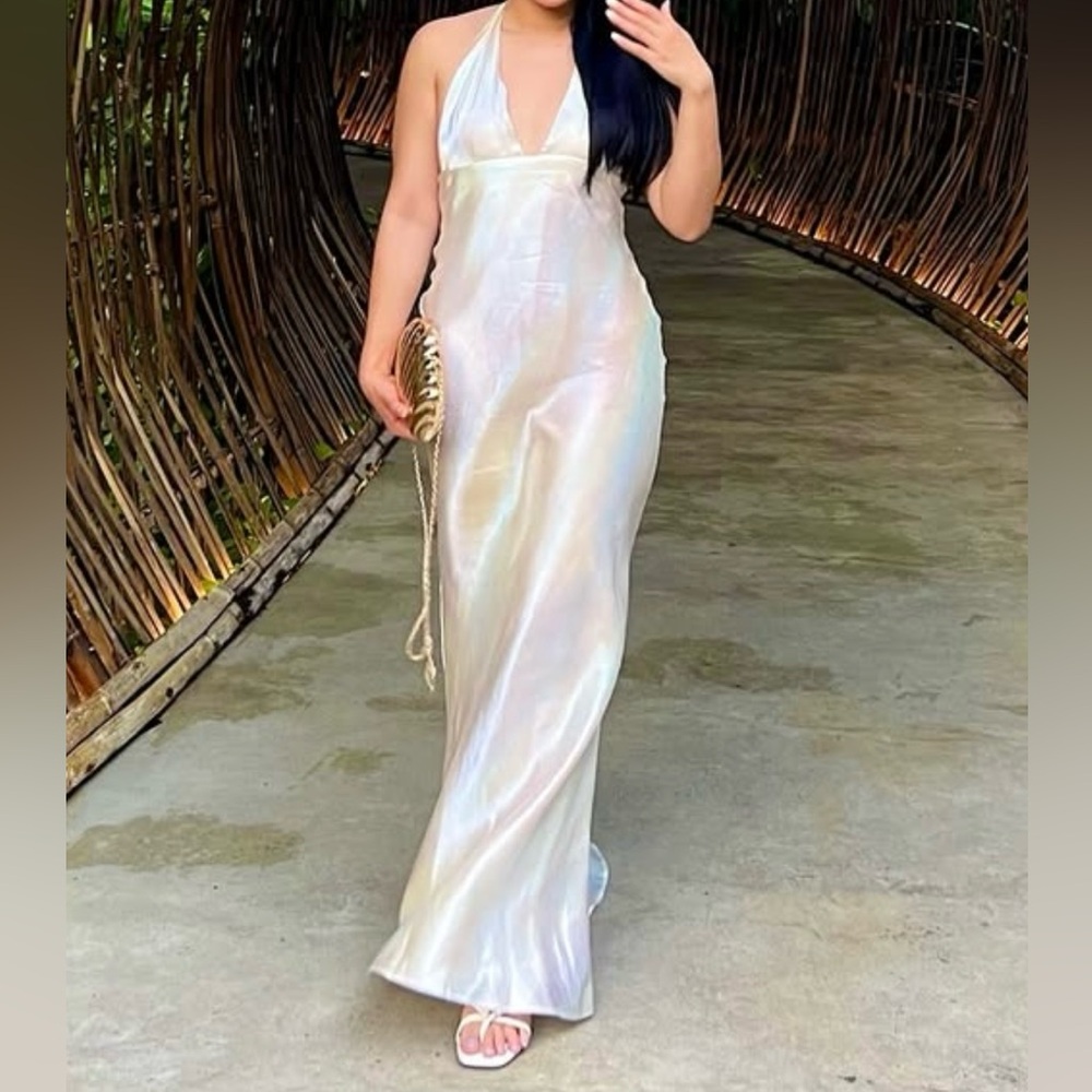 Long satin halter dress - Picture 12 of 12